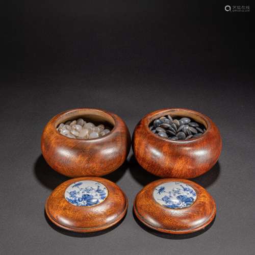 CHINESE ROSEWOOD WEIQI POT WITH AGATE WEI QI, QING DYNASTY