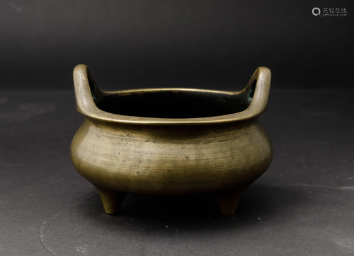 A bronze censer, China, Qing Dynasty, 1800s, A bronze