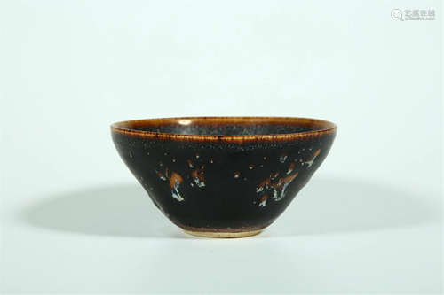 A JIZHOU KILN STYLE PORCELAIN CUP