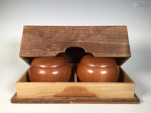 SET OF WEIQI WITH WOODEN BOXES