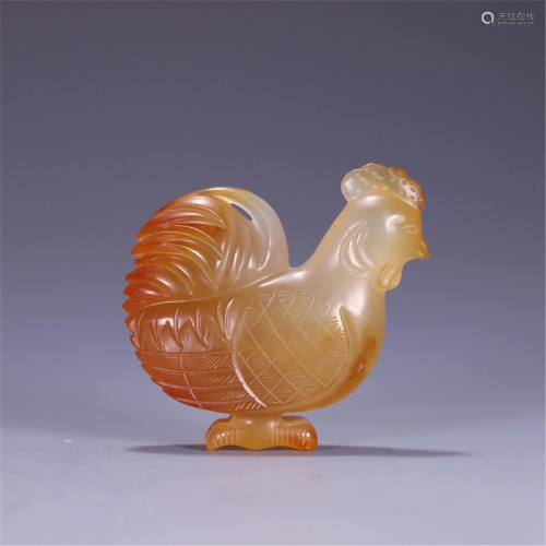 AN AGATE JADE CARVING OF A ROOSTER