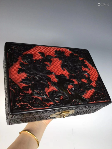 A CARVED LACQUER RECTANGULAR JEWELRY BOX AND C…