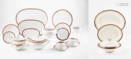 A Chaltonte Chateau dinner service,