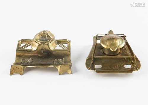 A brass single inkwell, 2 x 4 x 4 1/4 in. (5 x 10 x 11 cm); ...