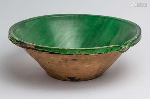 A large green glazed dairy bowl, Tian, 19 in. (48 cm)