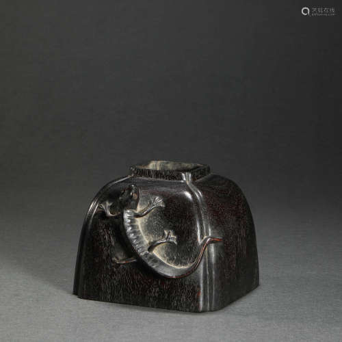 Red Sandalwood Carved Pot from Qing