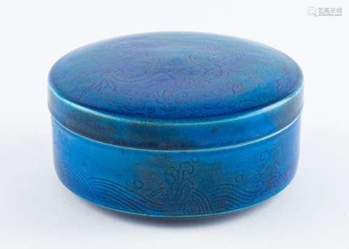 A blue glazed cylinder box, 2 5/8 x 5 1/2 in. (6.6 x 14 cm)