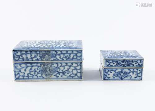 A Chinese blue and white rectangular porcelain box and cover...