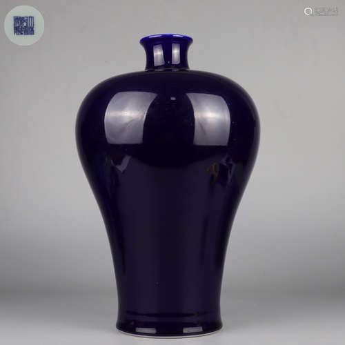 A Sacrificial Blue Glaze Meiping Vase