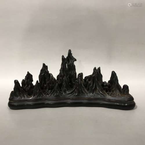 White Glaze Mountain-Shaped Brush Rack