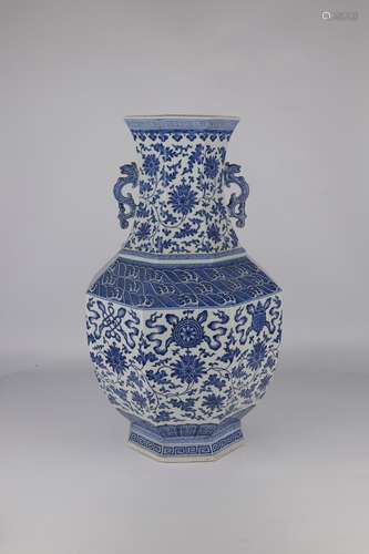 chinese blue and white porcelain vase