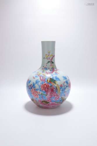 chinese famille rose porcelain globular vase