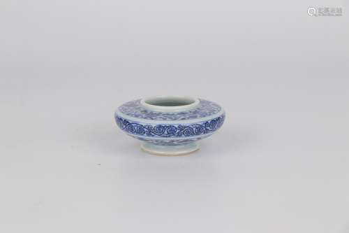 chinese blue and white porcelain brush washer