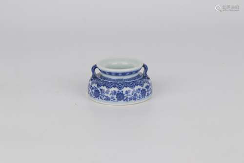 chinese blue and white porcelain brush washer