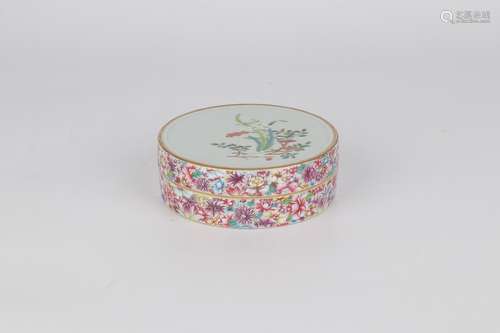 chinese famille rose porcelain round box