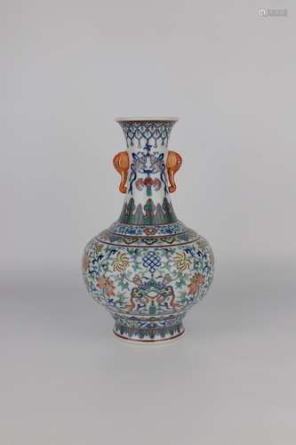 chinese doucai porcelain vase