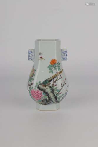 chinese famille rose porcelain handled vase