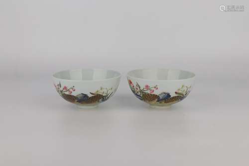 pair of chinese famille rose porcelain bowls