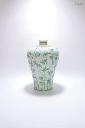 chinese doucai porcelain meiping