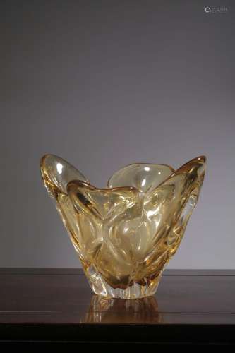 chinese glass floriate-rim flower vase