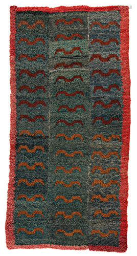 Tsuk Truk Rug with Tiger-Skin Design