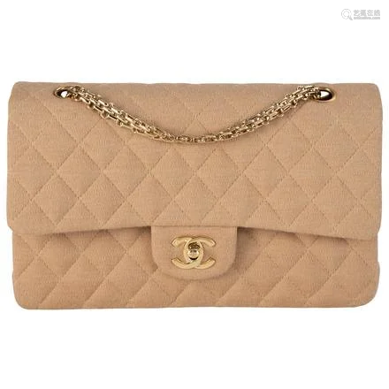 Chanel, sac 2.55 en jersey beige sable matelassé,