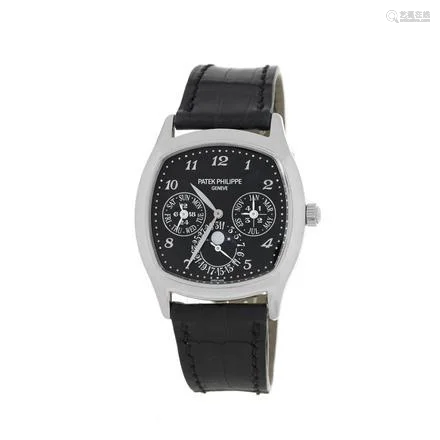 Patek Philippe, réf. 5940G-010, montre en or gris