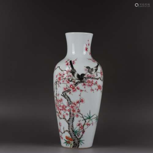 Chinese Qing Dynasty Qianlong Famille Rose Porcelain Guanyin...