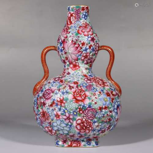Chinese Qing Dynasty Qianlong Porcelain Gourd Bottle