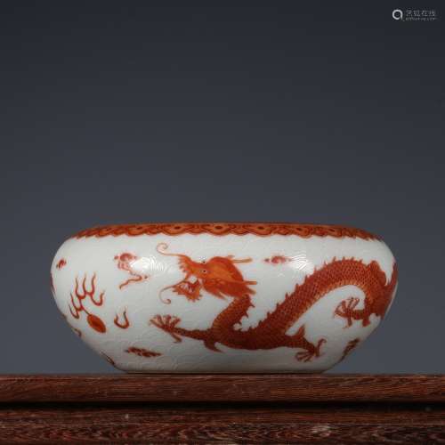 Chinese Qing Dynasty Qianlong Red Glazed Gold Painted Porcel...