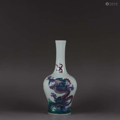 Chinese Qing Dynasty Yongzheng Doucai Porcelain Bottle