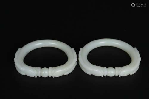 Chinese A Pair Of Jade Bracelets