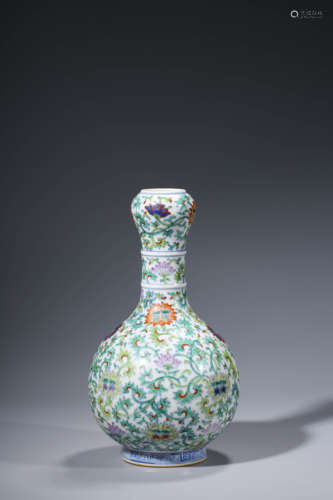 Qing Dynasty Doucai Flower Garlic Bottle