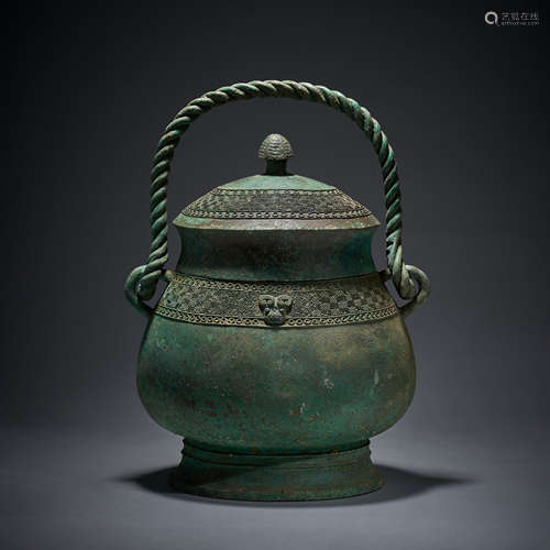 Ancient Chinese bronze wine vessels