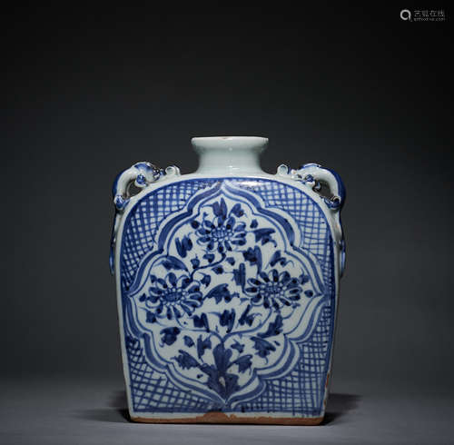 Blue and White Flat Bottle in Yuan Dynasty