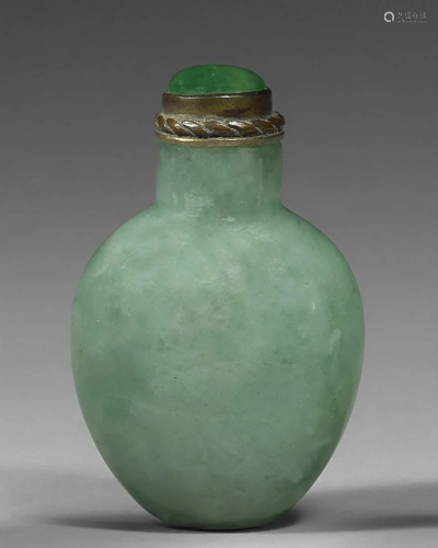 A Green Jadeite Snuff Bottle
