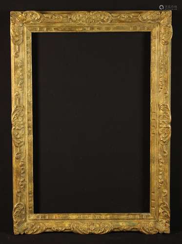 A 19th Century Decorative Carved Giltwood Picture Frame 31