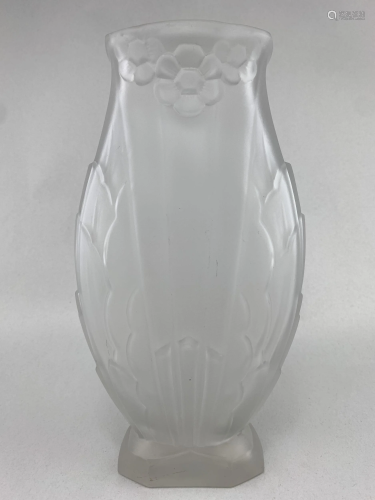 1920s Etaleune Paris Art Deco Glass Vase