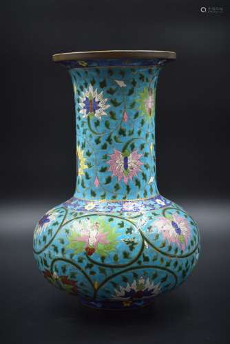 Vase en faïence de Creil Montereau décoré en trompe l'œil d'...
