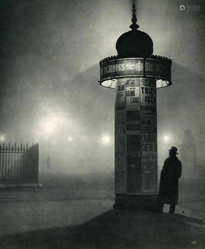 BRASSAI [gyula halasz] - Une colonne Morris dans le