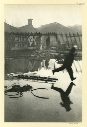 HENRI CARTIER-BRESSON - Behind the Gare St. Lazare -