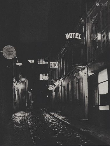 BRASSAI [gyula halasz] - Hotels, Boulevard de Clichy -