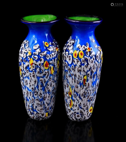 Set of 2 multicolored decorative vases