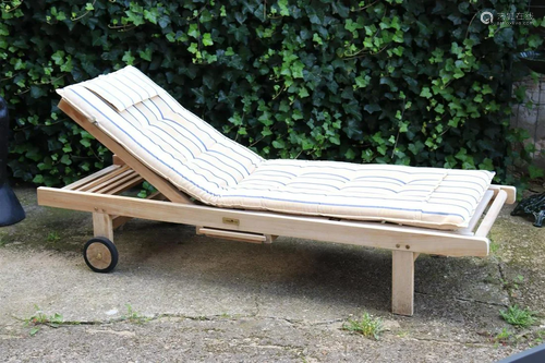 Adjustable and mobile teak lounger