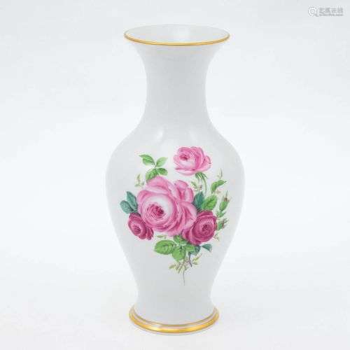 Vase Rosenbukett. Meissen nach 1974.