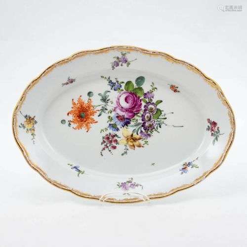 Ovale Platte Blumenbukett. Meissen 1850-1924.