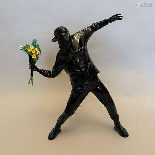 BANKSY (d’après) Flower bomber (black and grey), 2019 Résine...