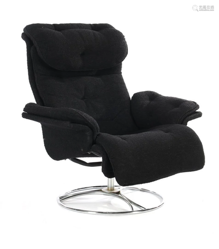 Swivel armchair