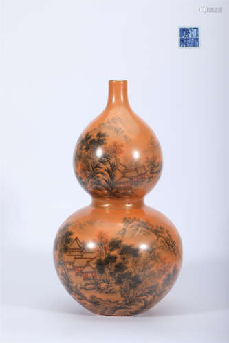 Grisaille-Decorated Lndscape Double-Gourd Vase