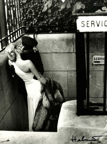 HELMUT NEWTON - Maitresse et chauffeur, Paris -